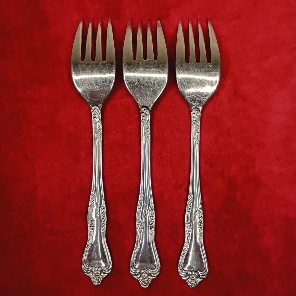 3 Salad Forks Oneida AZALEA Stainless Flatware 6 3/4